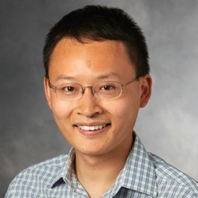 Headshot of James Zou